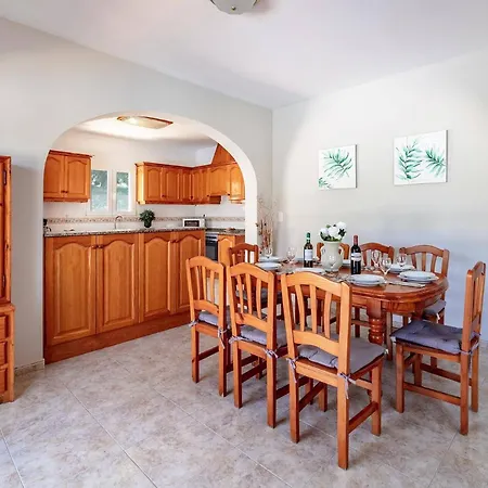 Carolina Blanca By Villa *