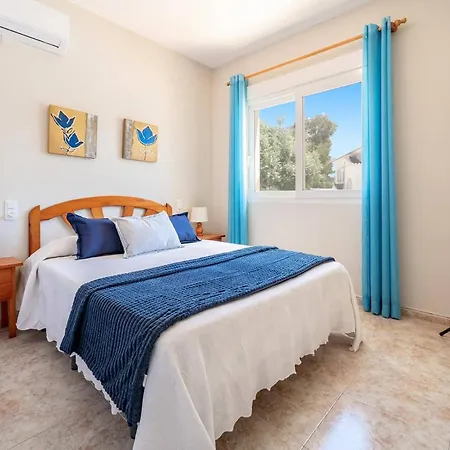 Carolina Blanca By *