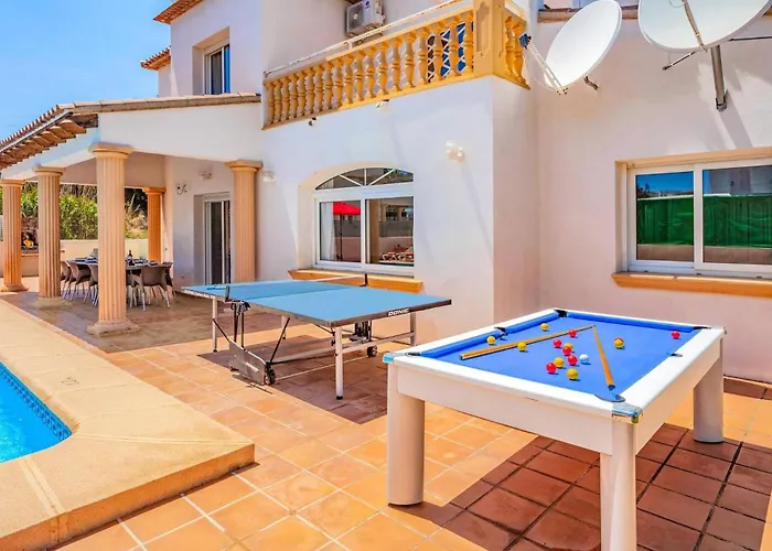 Villa Carolina Blanca By