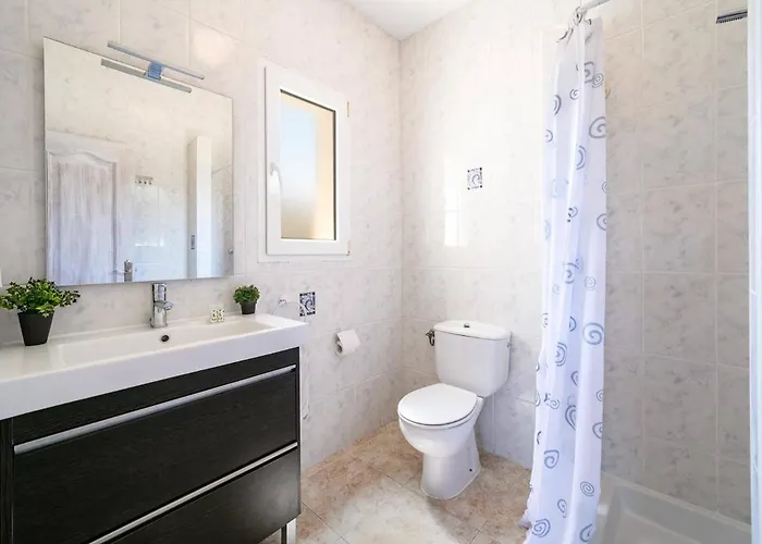 Villa Carolina Blanca By Calp